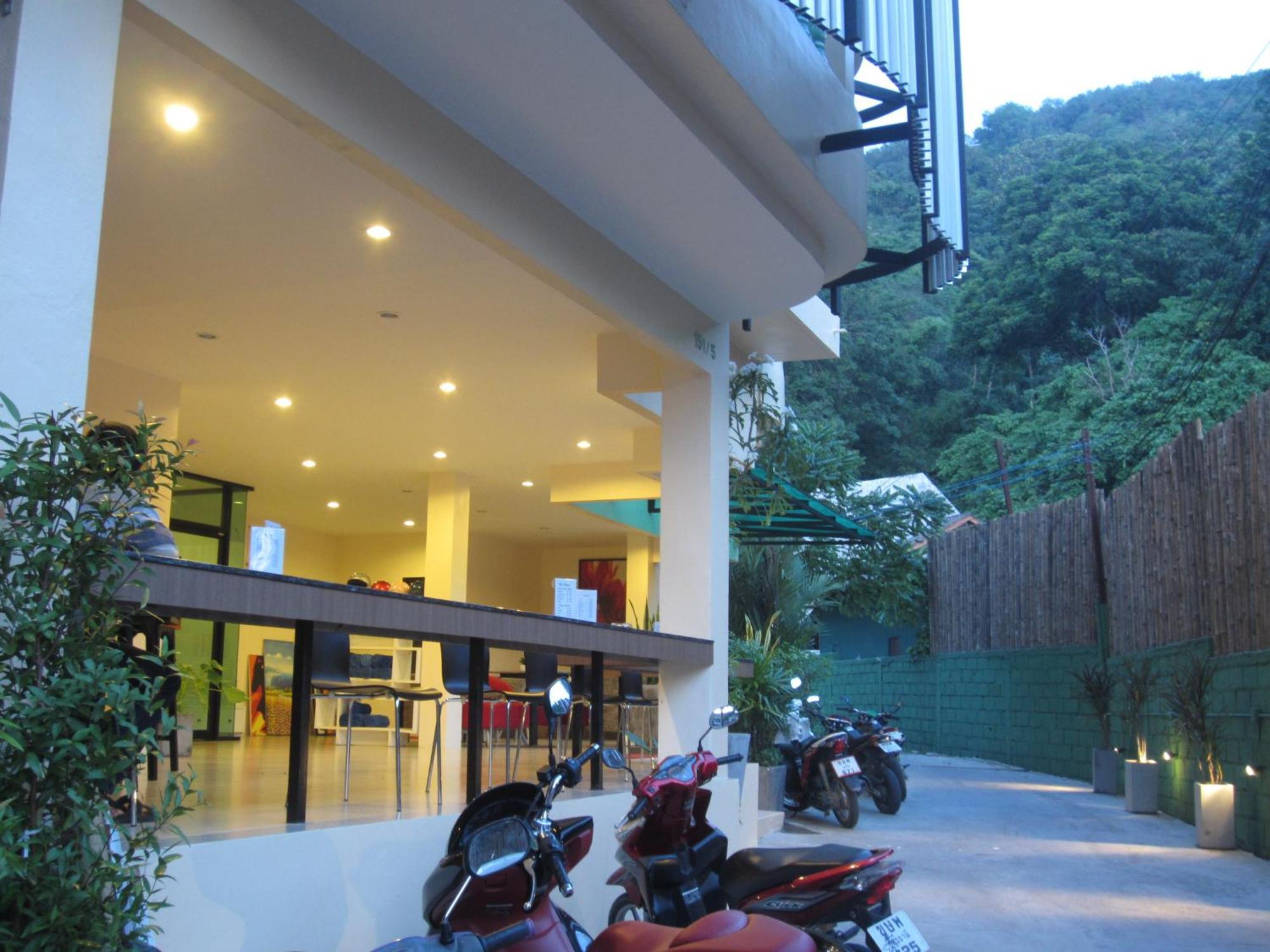 The Wave Hotel Patong Sha Phuket Екстериор снимка
