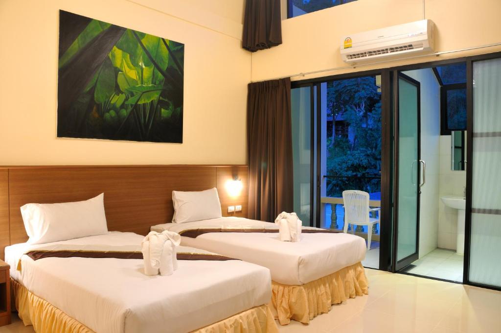 The Wave Hotel Patong Sha Phuket Стая снимка