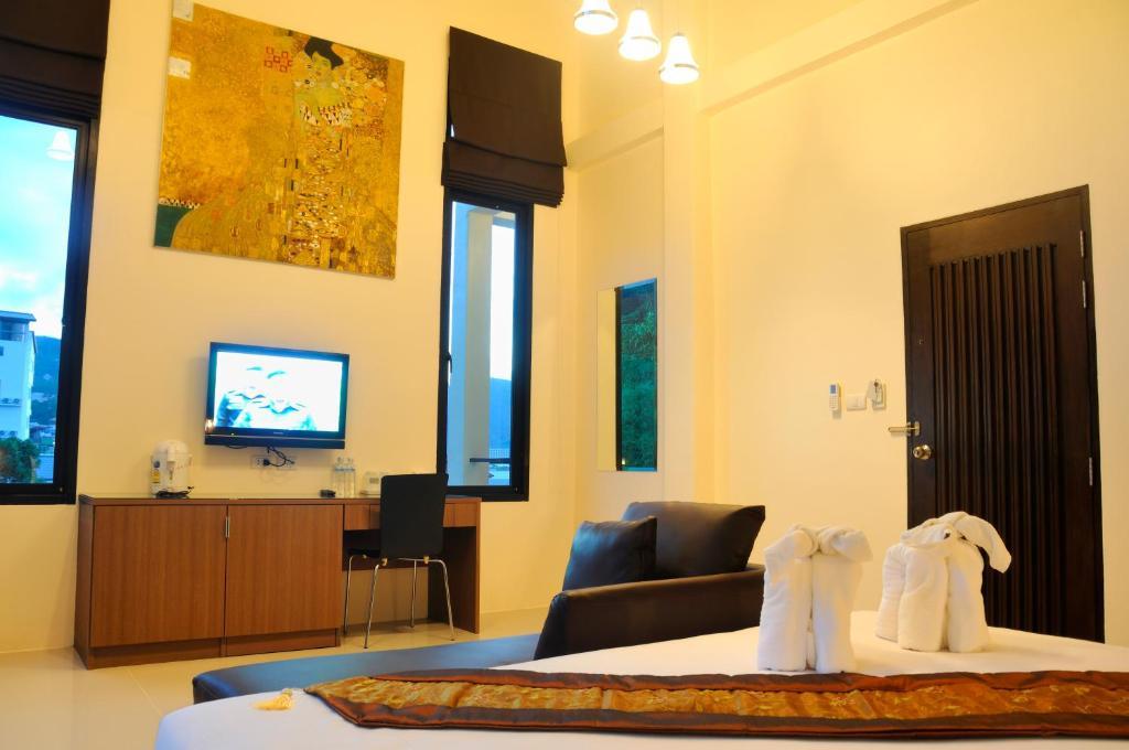 The Wave Hotel Patong Sha Phuket Стая снимка