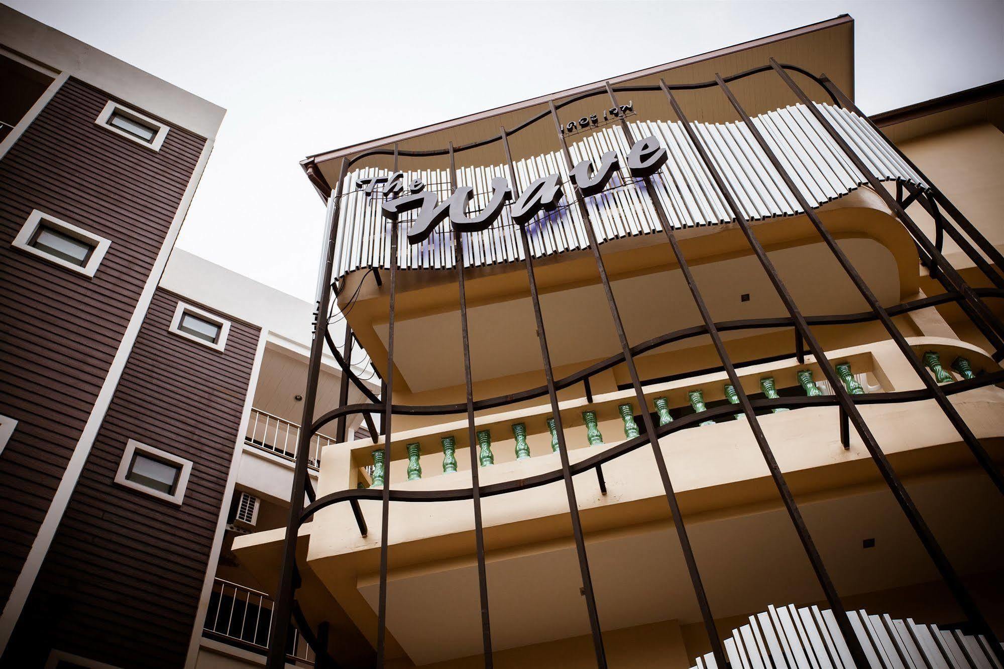 The Wave Hotel Patong Sha Phuket Екстериор снимка