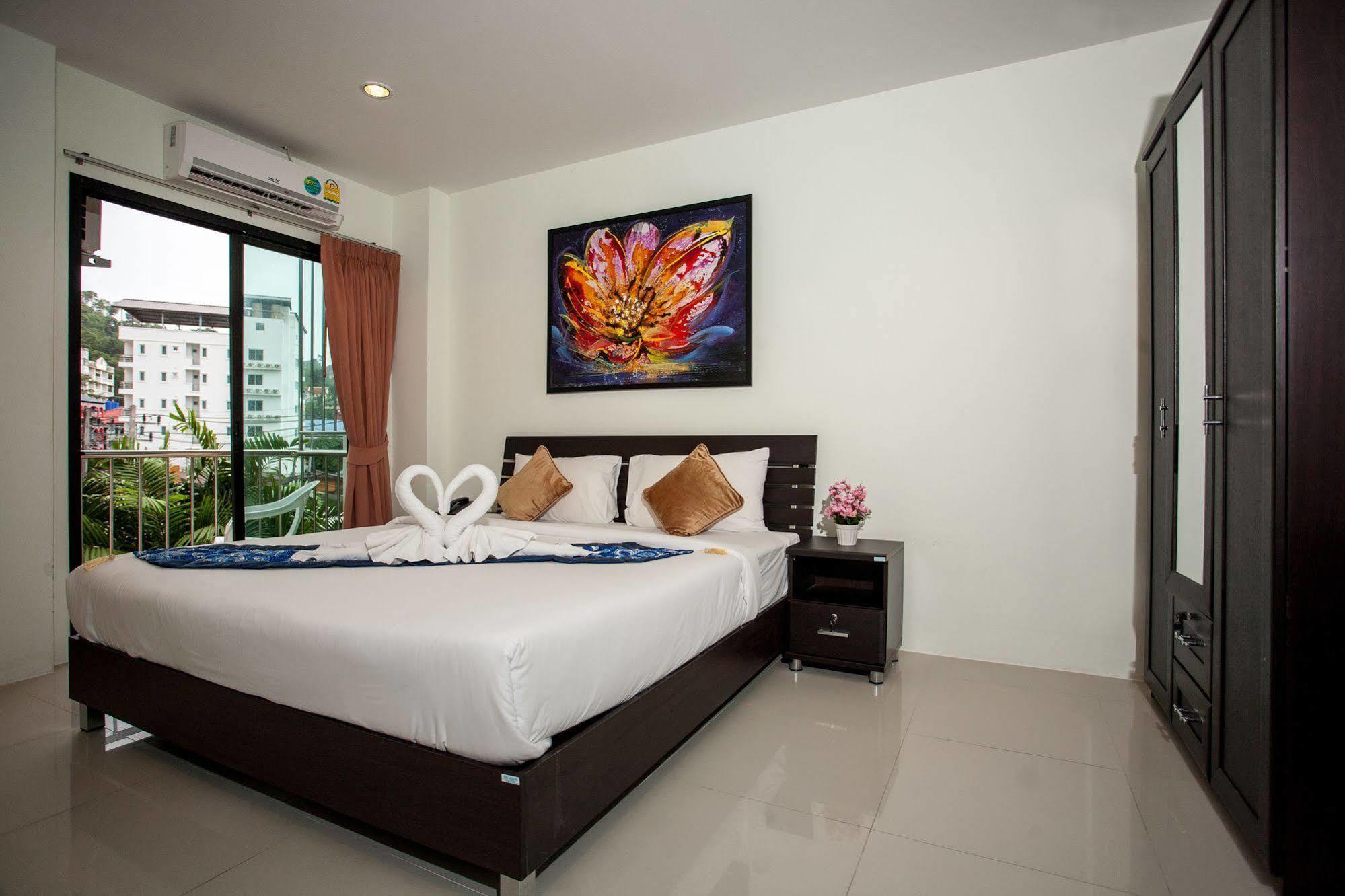 The Wave Hotel Patong Sha Phuket Екстериор снимка
