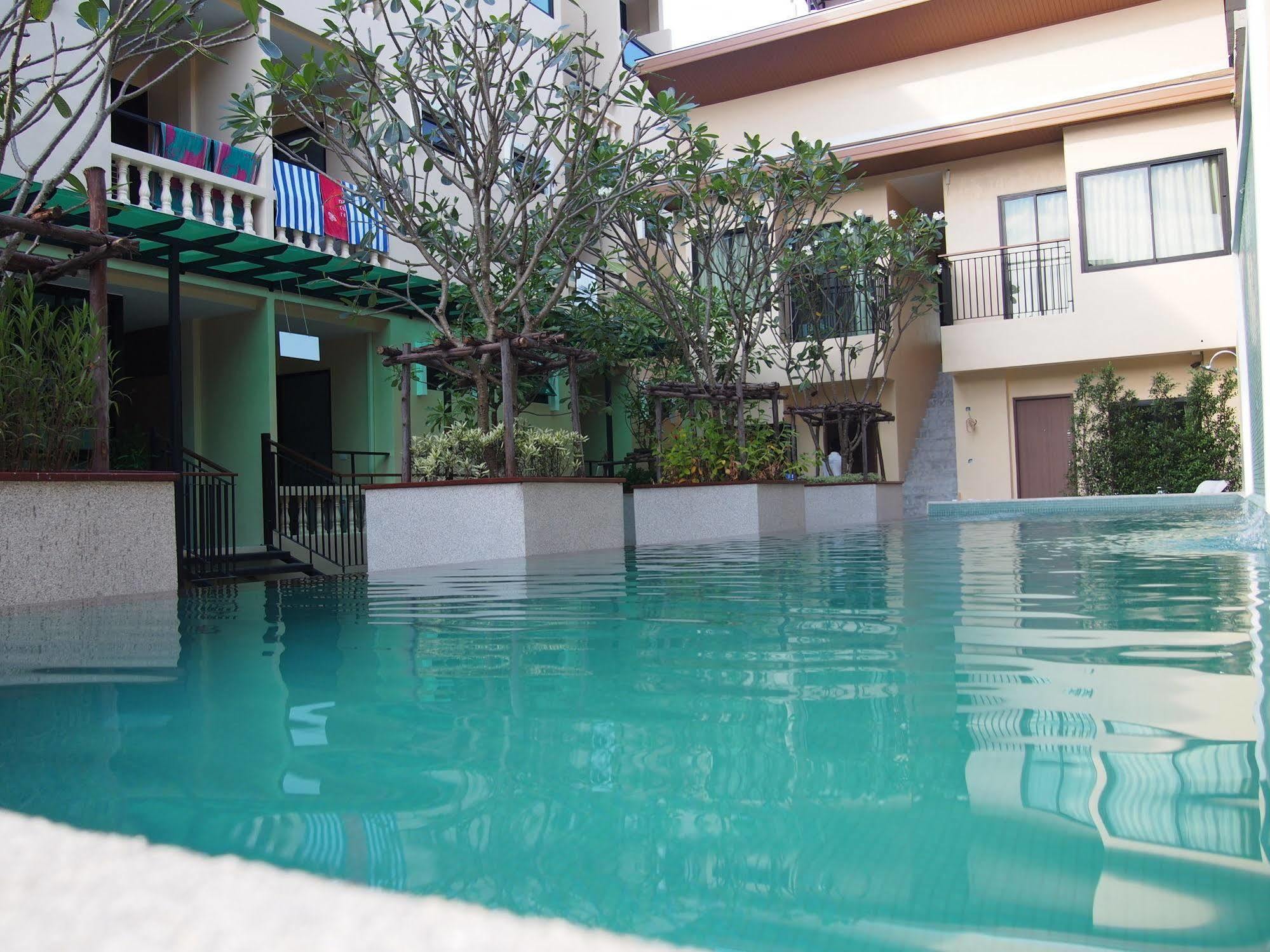The Wave Hotel Patong Sha Phuket Екстериор снимка