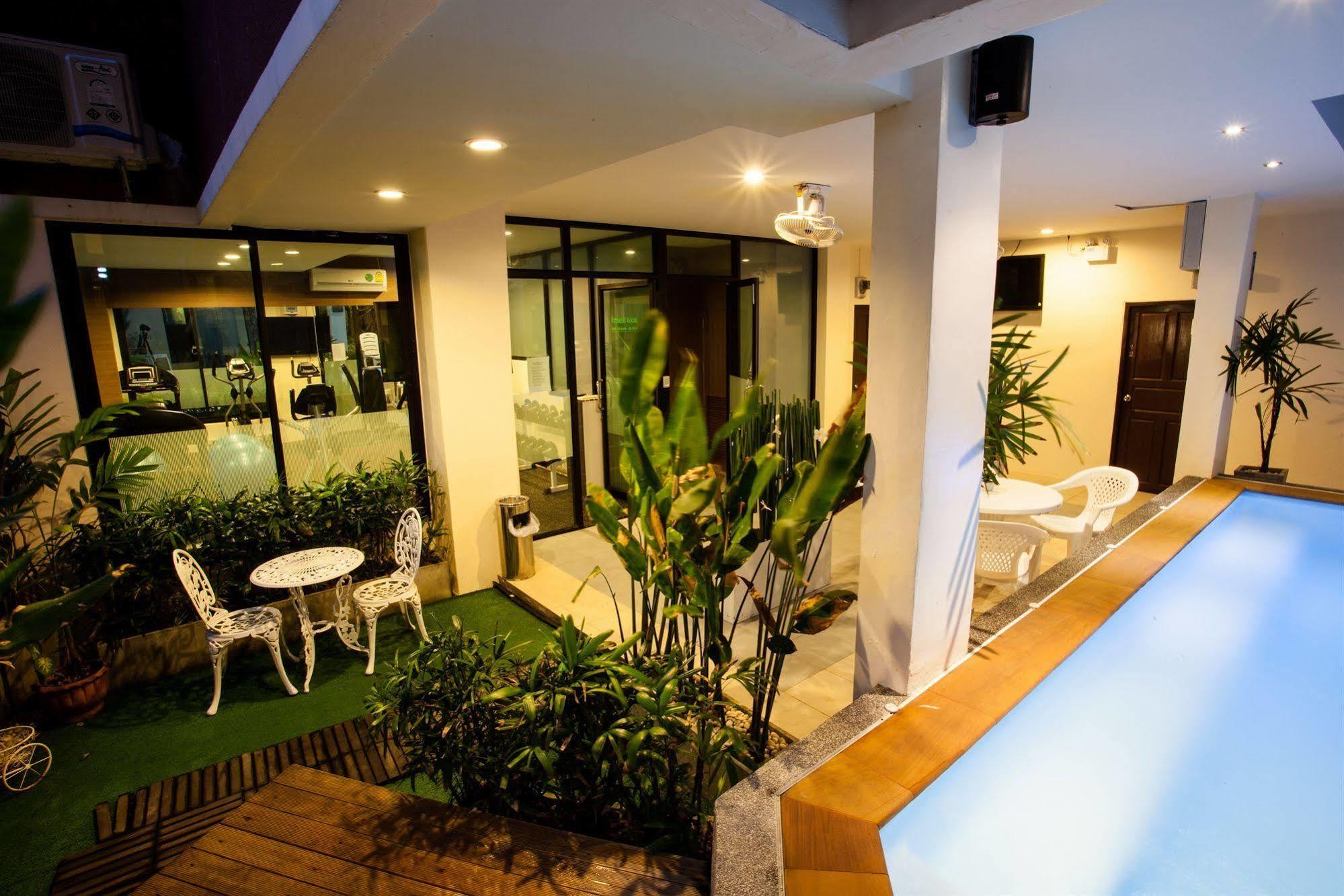 The Wave Hotel Patong Sha Phuket Екстериор снимка